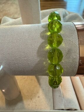 Faceted Lime Green Beaded Bracelet